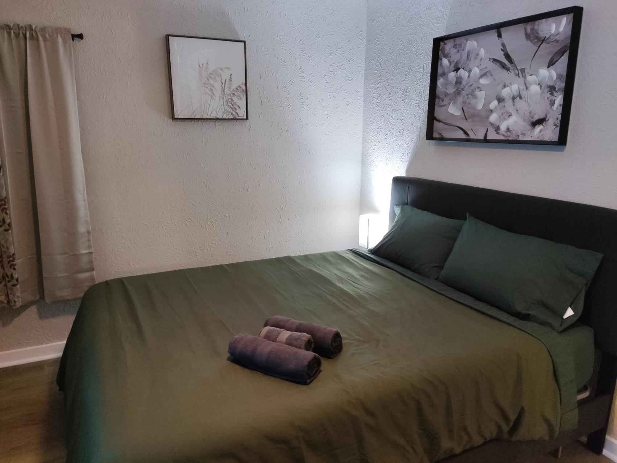 Tranquil Oasis - Private Rooms -Near Downtown Indianápolis Exterior foto